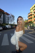 Abito scollo a barca con strass bianco