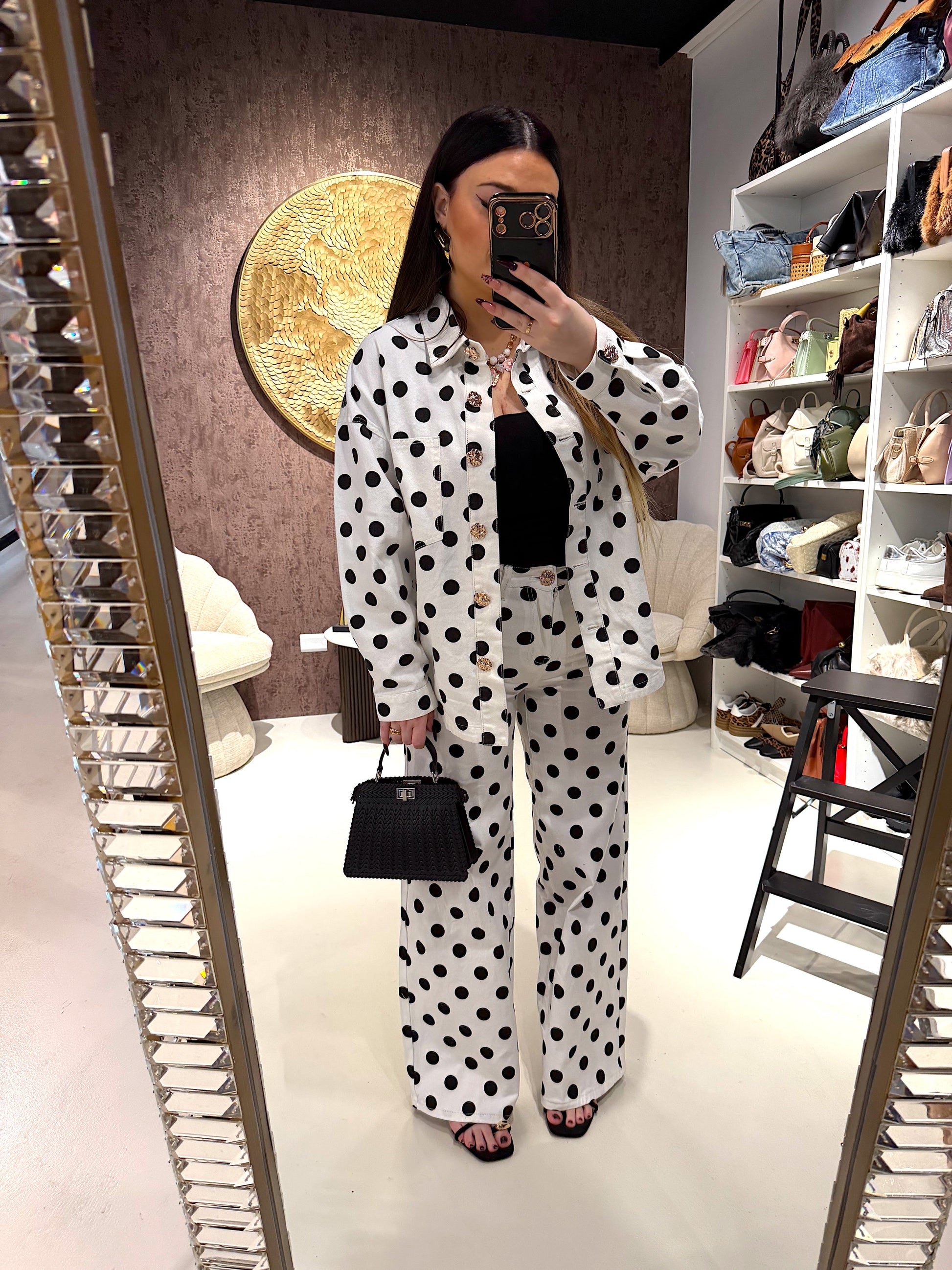 Completo pois camicia e pantalone