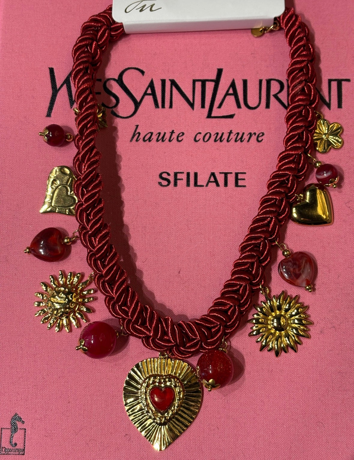Collana corda bordeaux e cuore