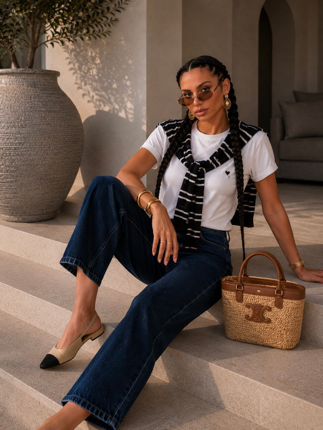 T-shirt con dettaglio cuore  e coprispalle