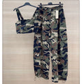 Completo pantalone e top camouflage