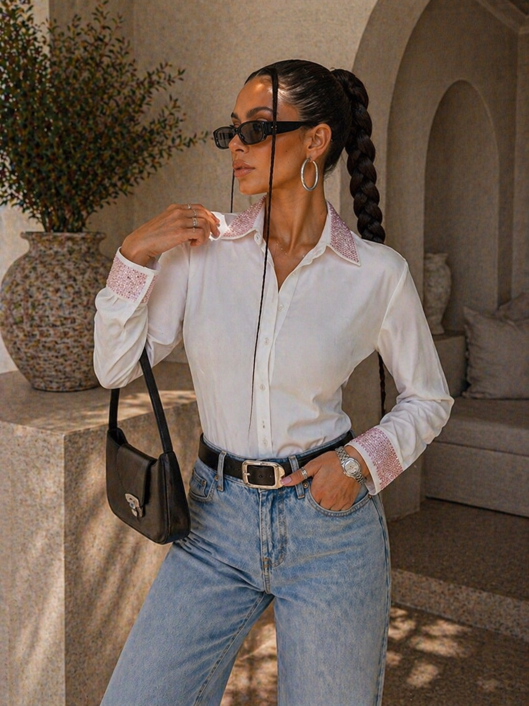 Camicia con brillantini su polso e maniche
