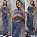 Completo smanicato e pantalone grigio