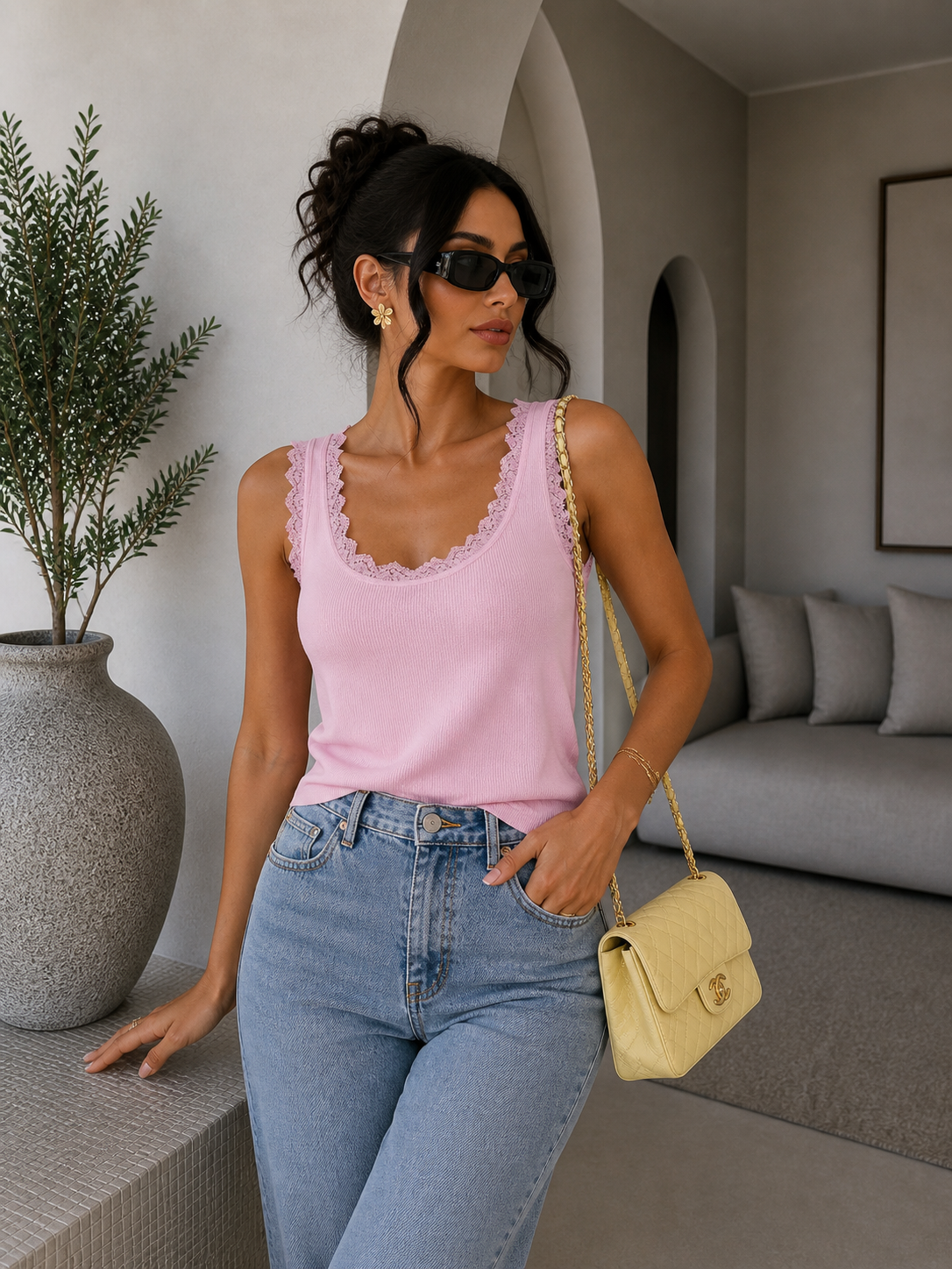 Top smanicato a zig zag con pizzo