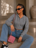 Felpa Cropped con zip e cappuccio