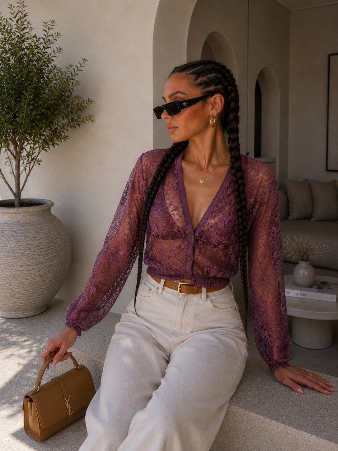 Cardigan in pizzo ricamato trasparente