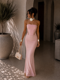 Abito a fascia bustier con gonna in velo cipria