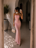 Abito a fascia bustier con gonna in velo cipria