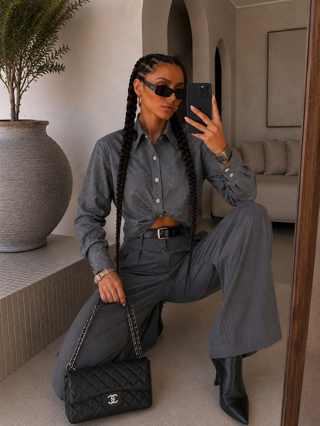 Camicia crop con strass e bottoni gioiello