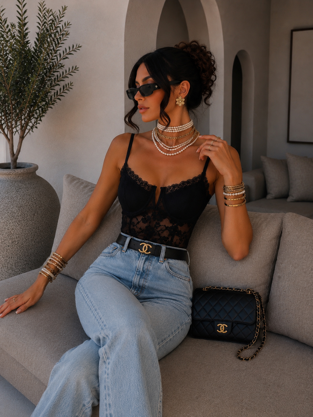 Body in pizzo con spalline