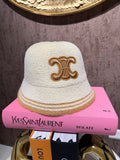 Cappelli sciarpe e guanti