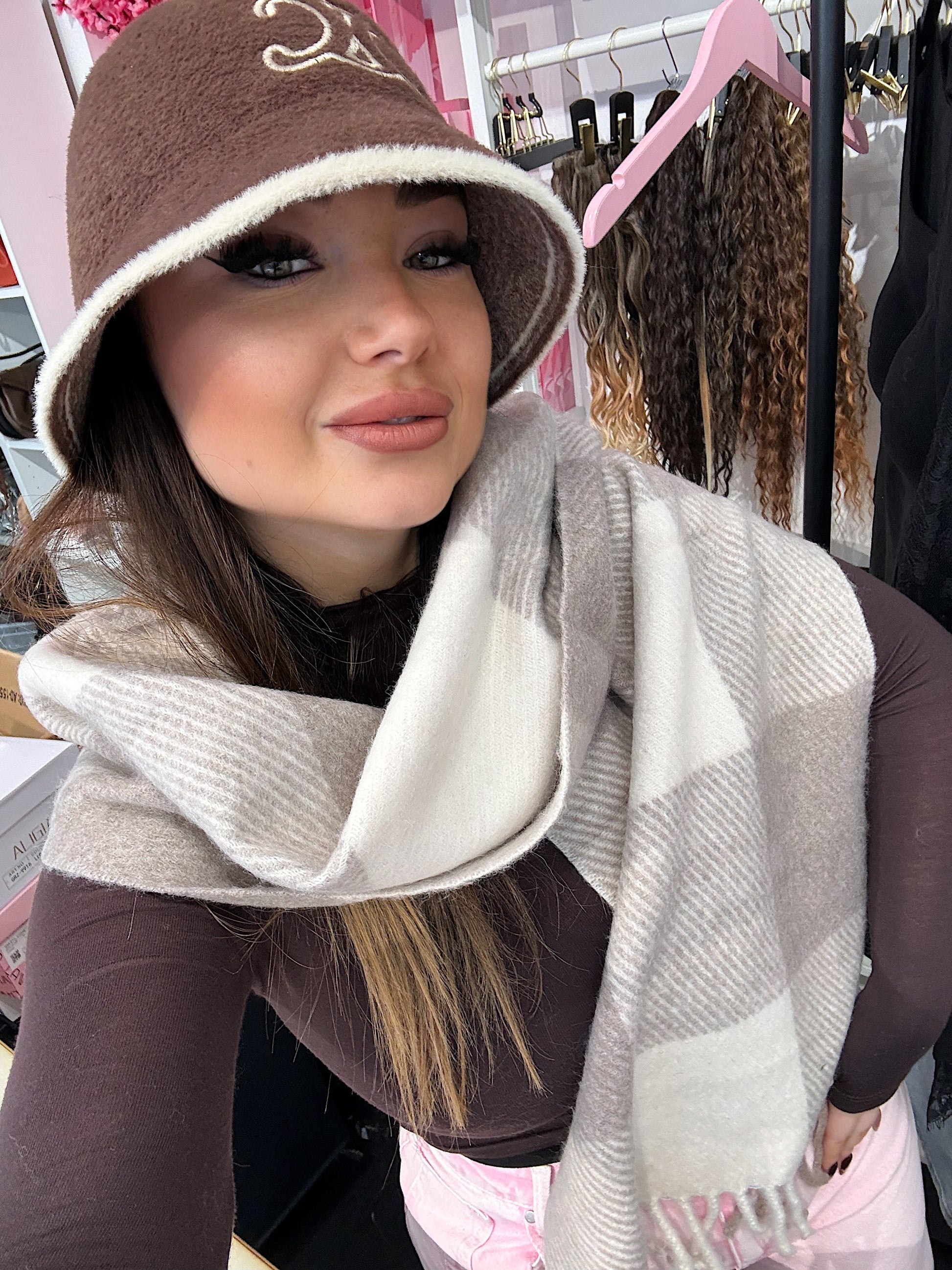 Cappelli sciarpe e guanti