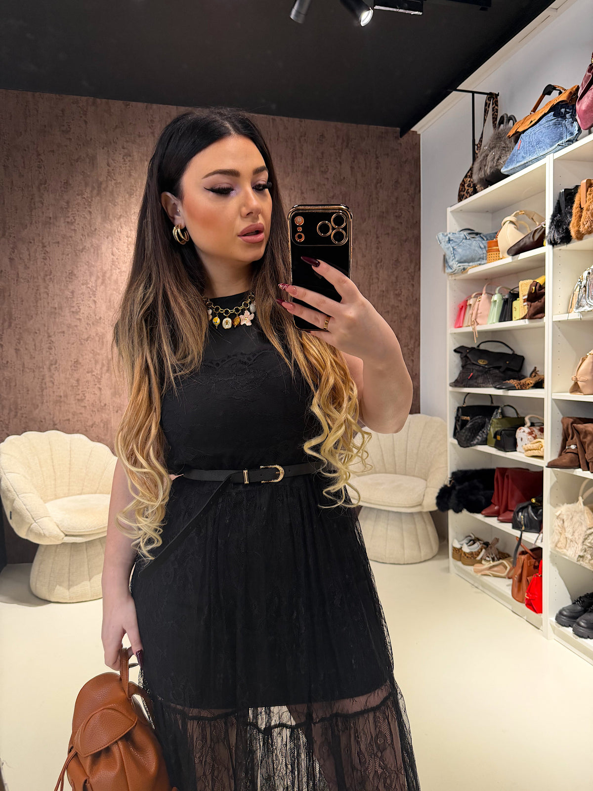 Abito lace elegance con cintura