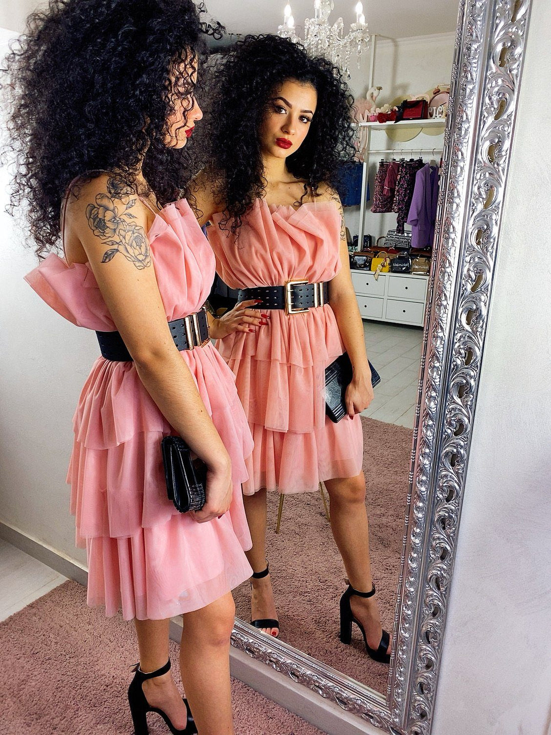 Abito a balze rosa Venere