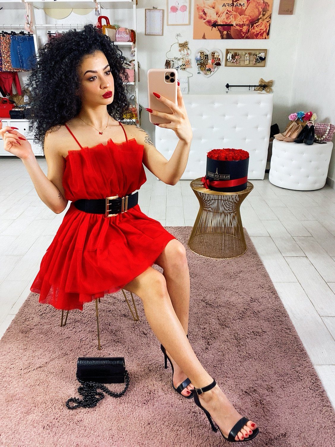 Abito a balze rosso Venere