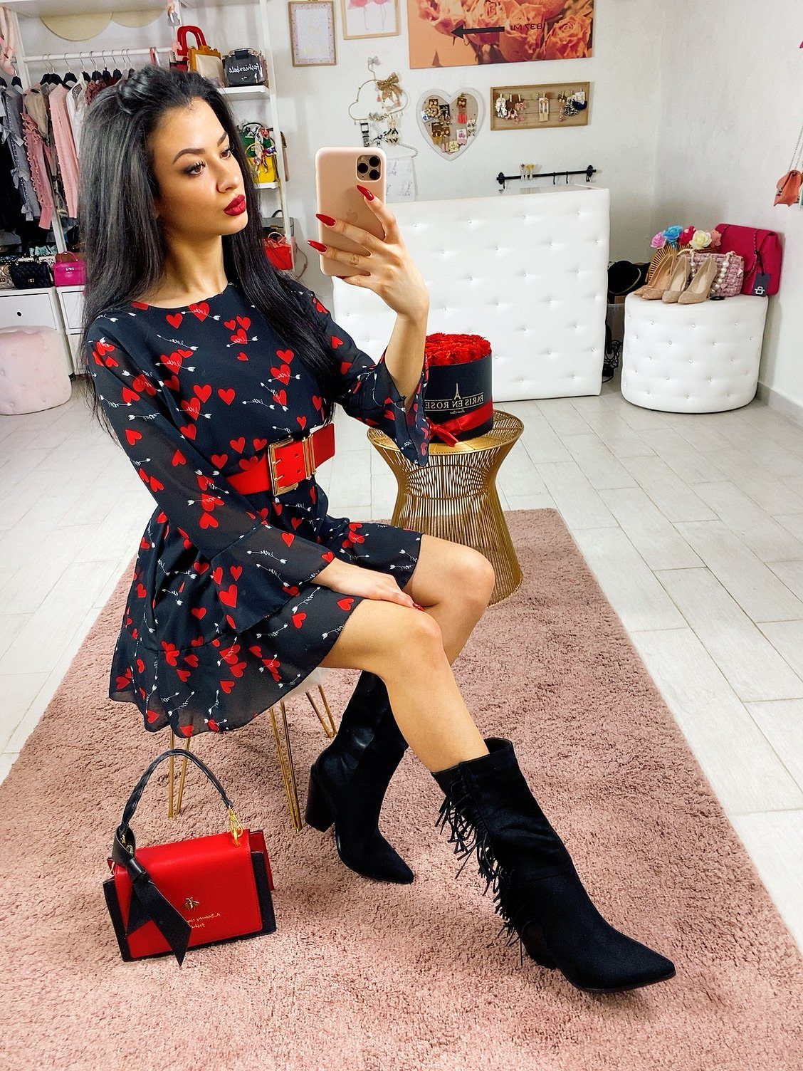 Abito con cuori rossi