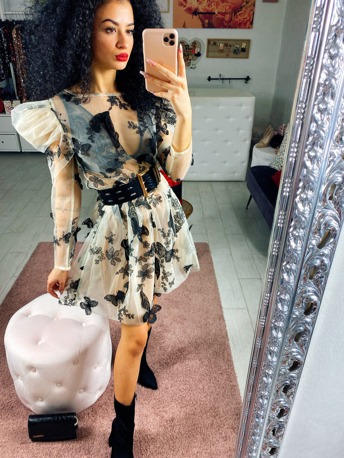 Abito in tulle con farfalle