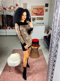 Abito in velluto con paillettes oro