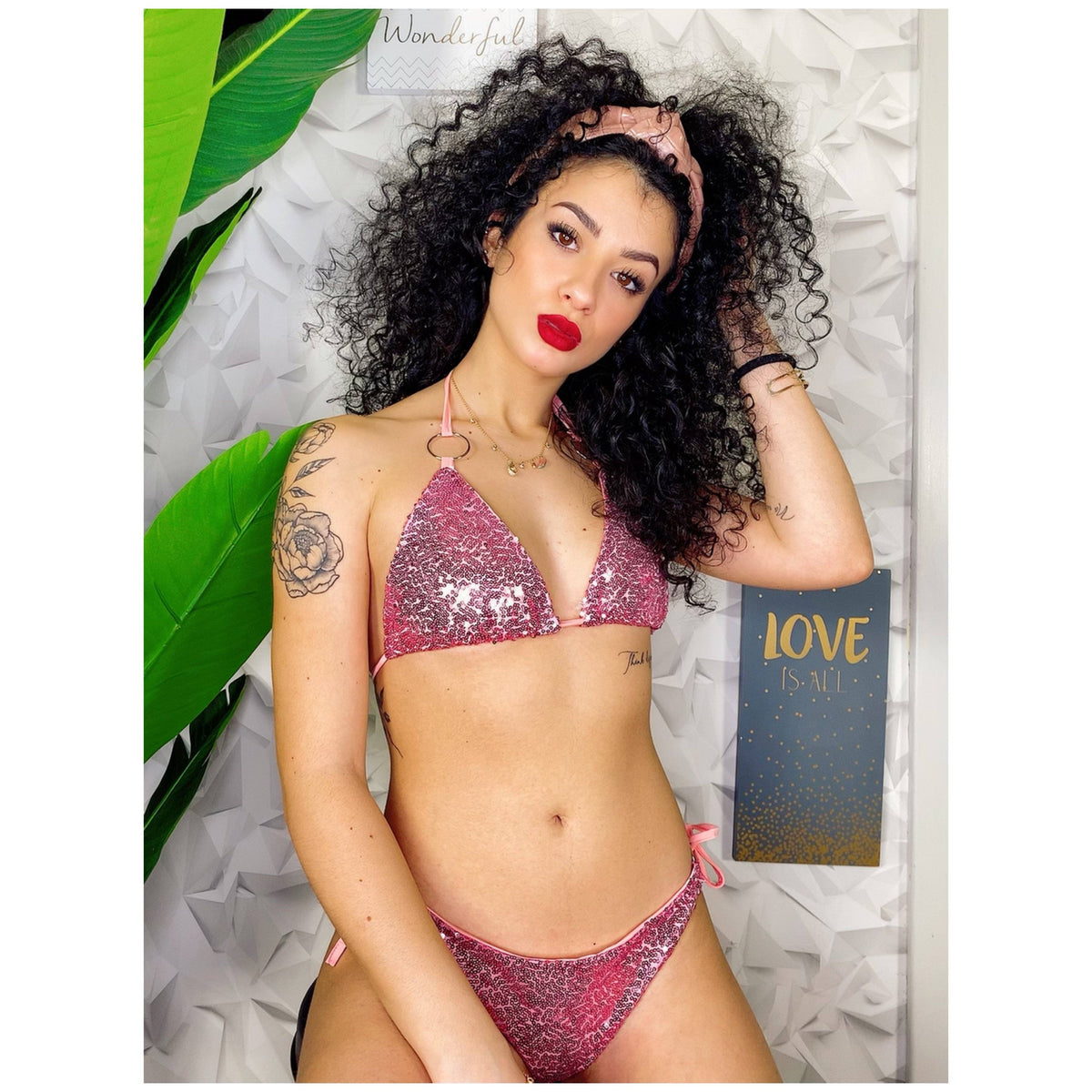 Bikini con paillette senza coppe