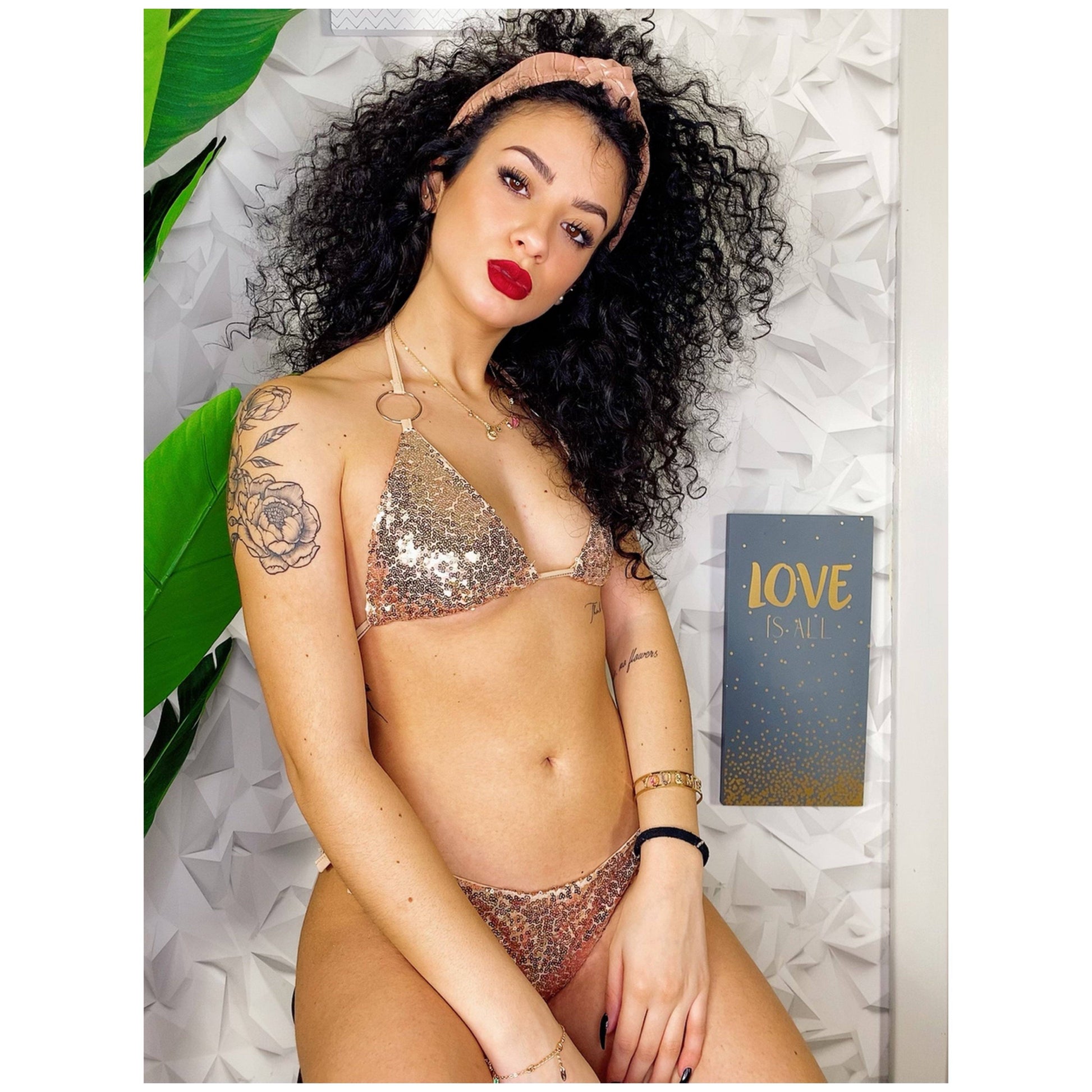 Bikini con paillette senza coppe
