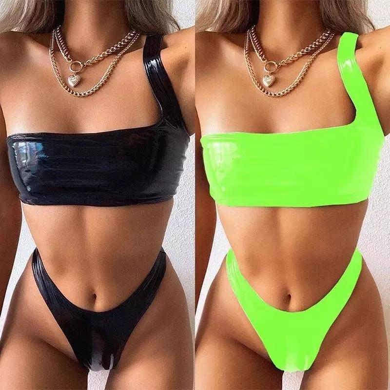 Bikini in vinile monospalla due pezzi