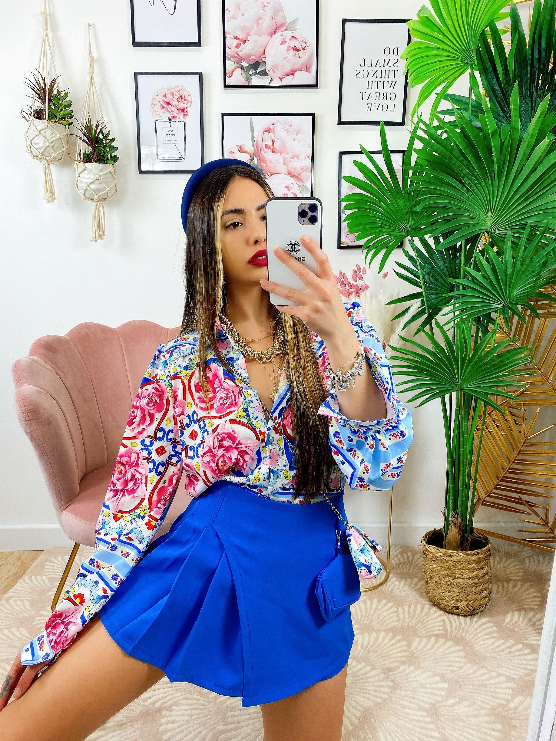 Camicia fiorata con borsetta base Celeste