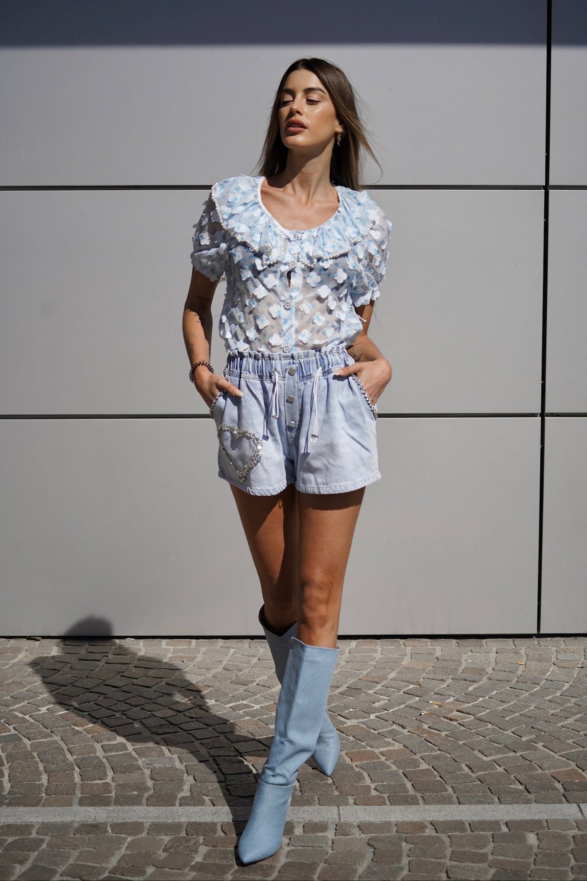 Short in jeans cuore in strass