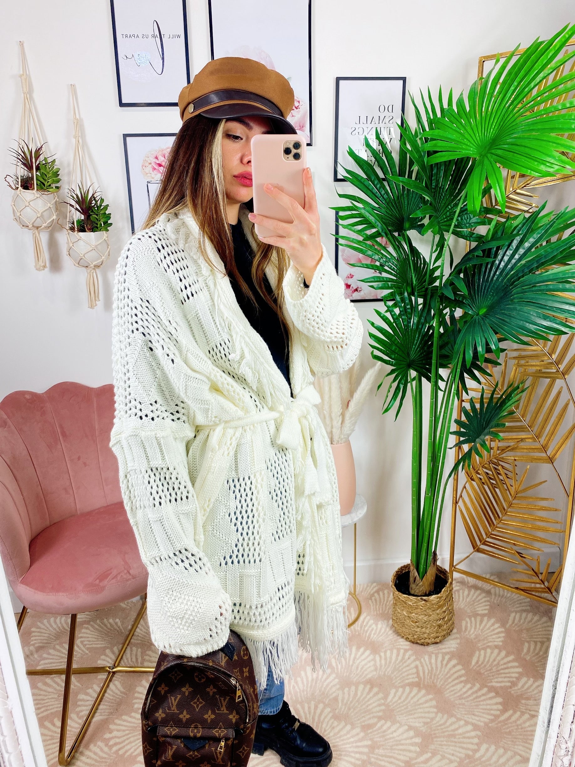 Cardigan sfrangiato bianco