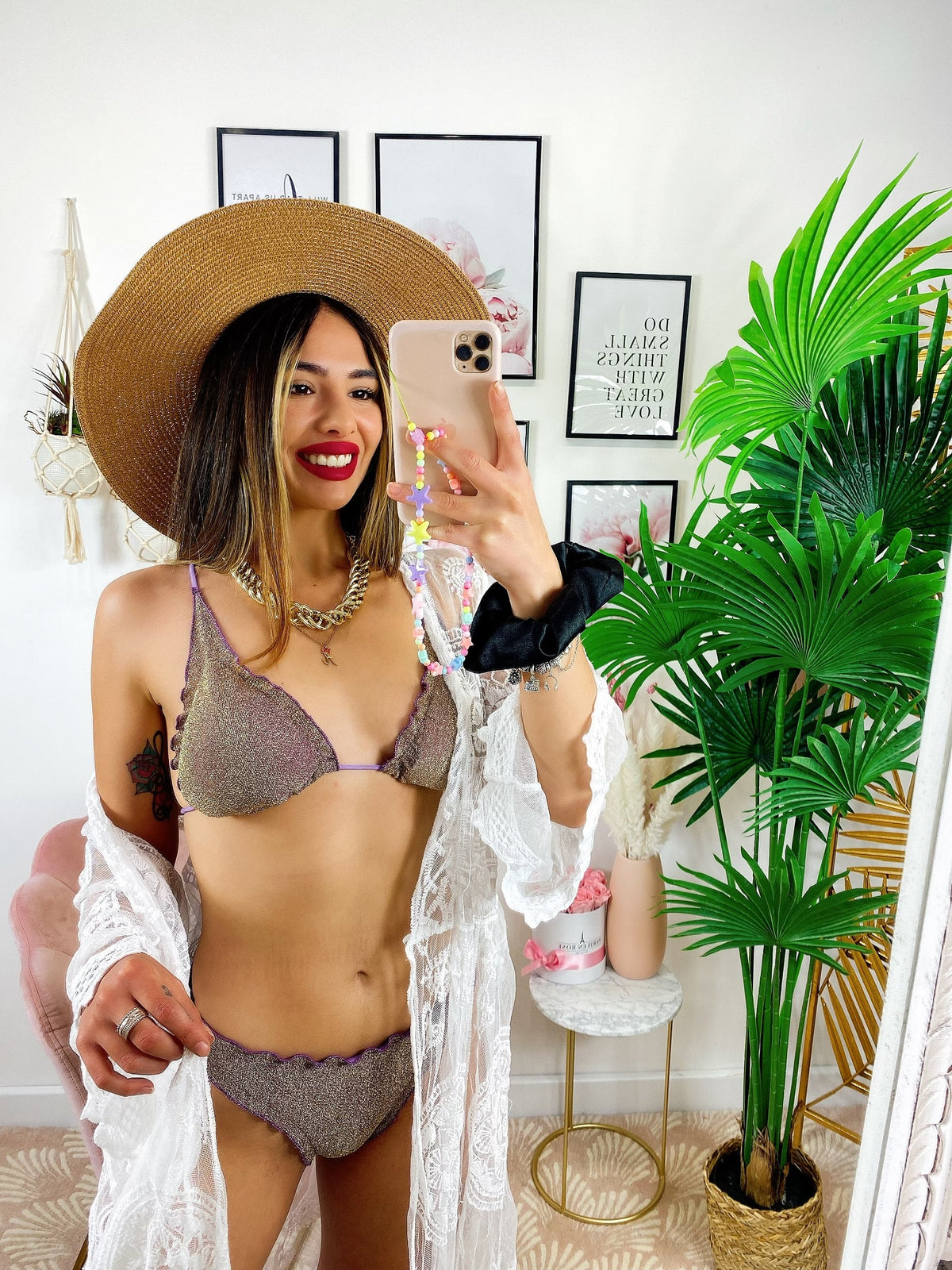 Bikini con arricciature lilla glitter