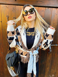 Cardigan corto frange e cinta con cavallo celeste