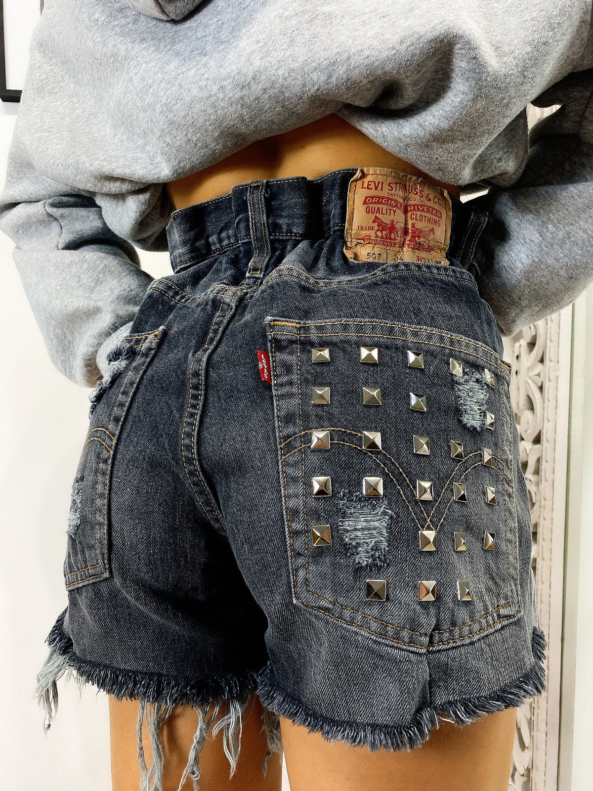 Short Levi’s Vintage con Borchie bagno grigio scuro
