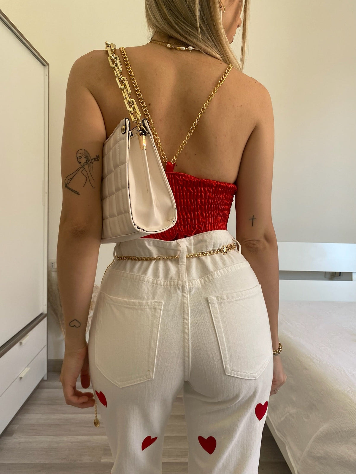 Jeans bianco cuori rossi