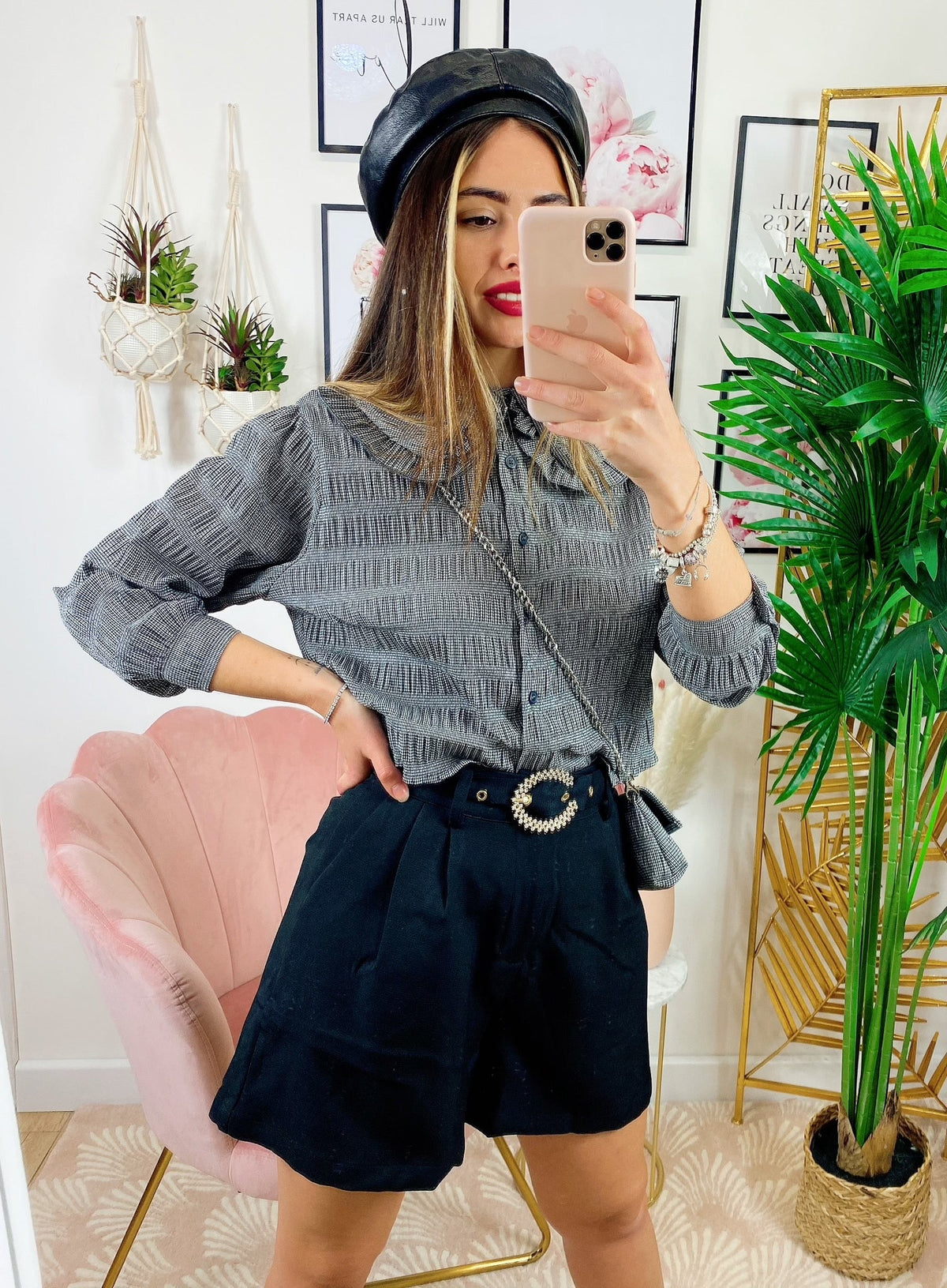 Short con cintura gioiello Nero