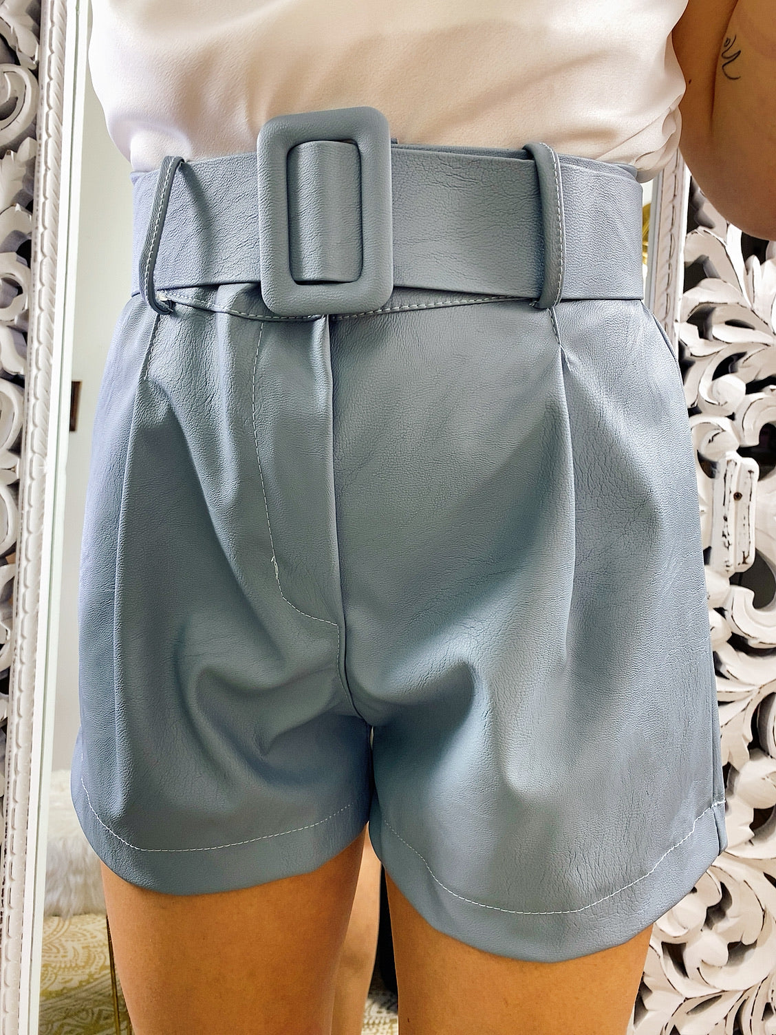 Short con cintura carta da zucchero
