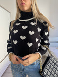Maglione nero con cuori