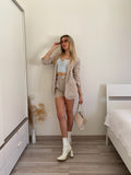 Completo giacca e Short beige