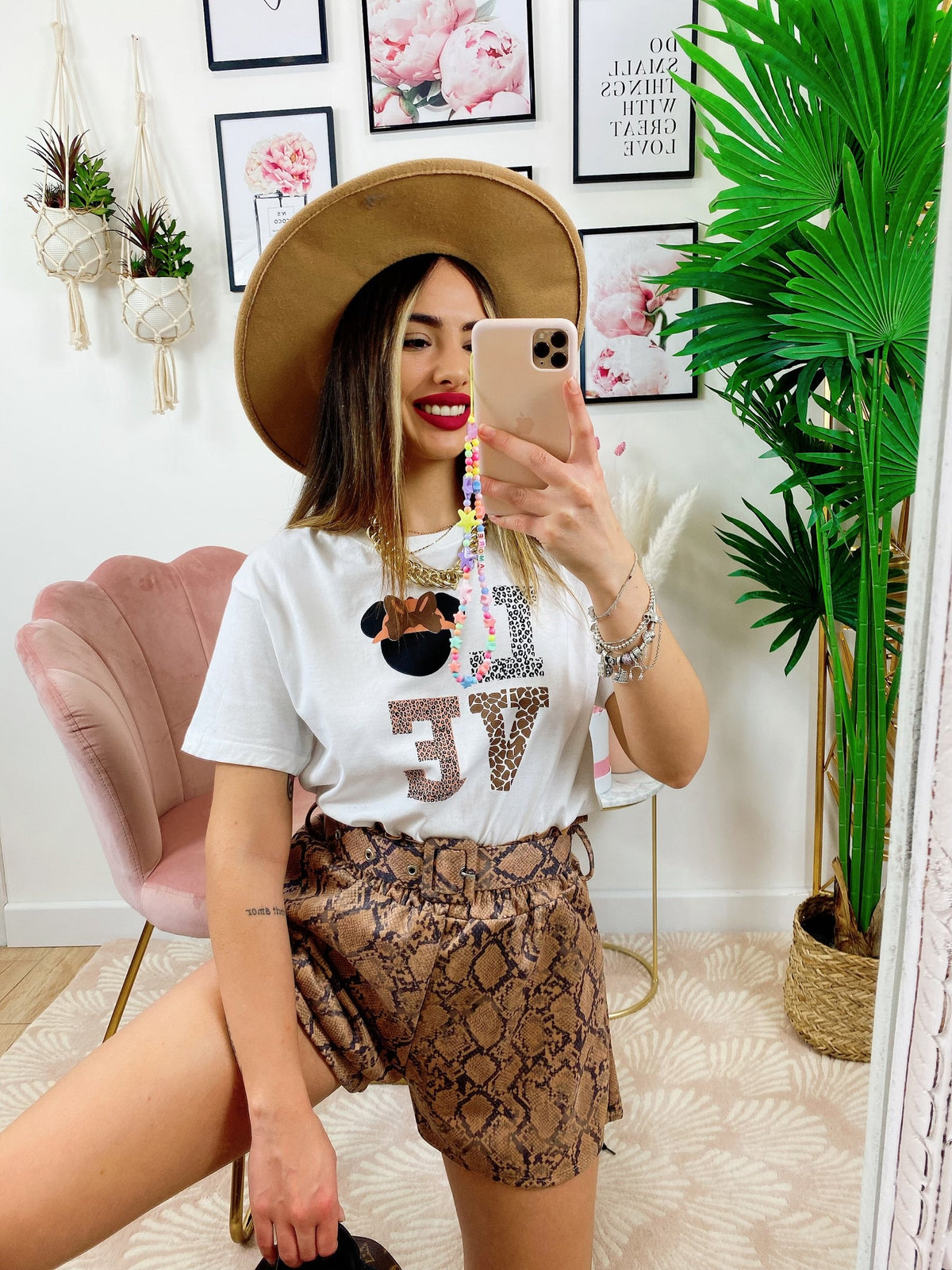Short pitonato marrone con cintura