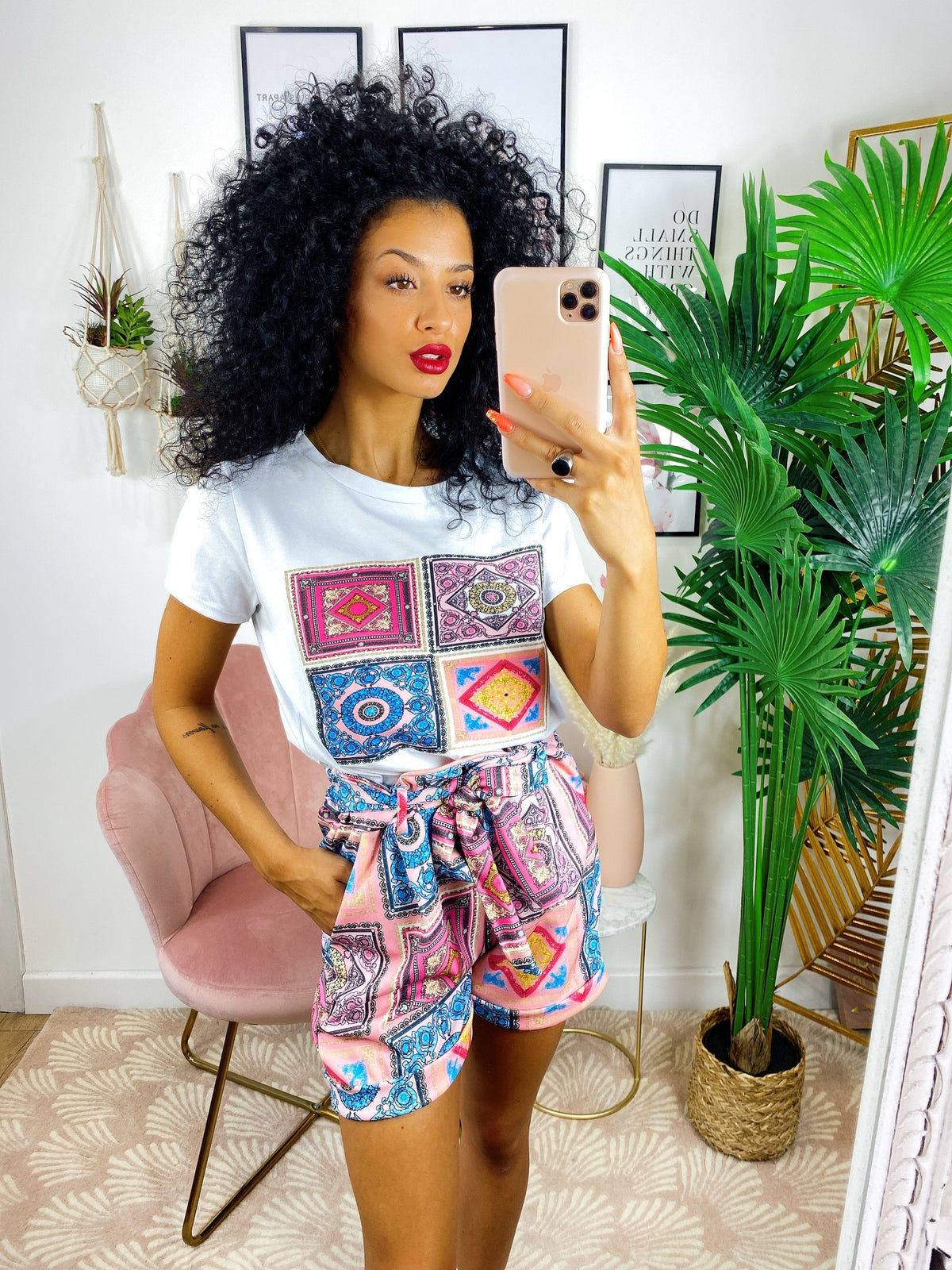 Completo etnico Short e t-shirt base Fuxia