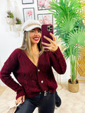 Maglione a trecce bordeaux con bottoni gioiello