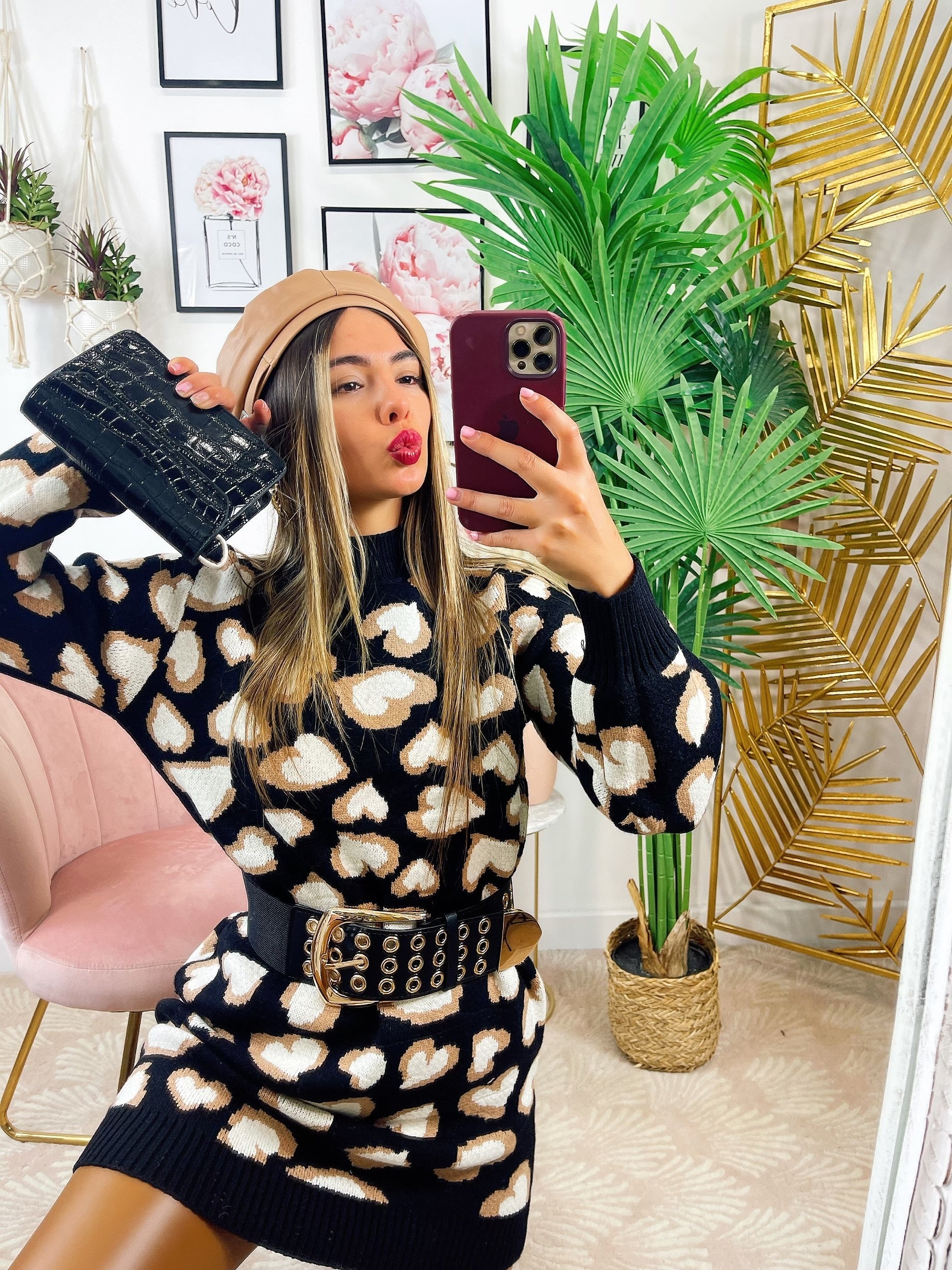 Maxi maglione morbidissimo con cuori Nero