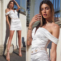 Abito in raso bianco scollo a barca