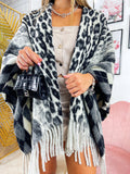 Mantella con frange Black white