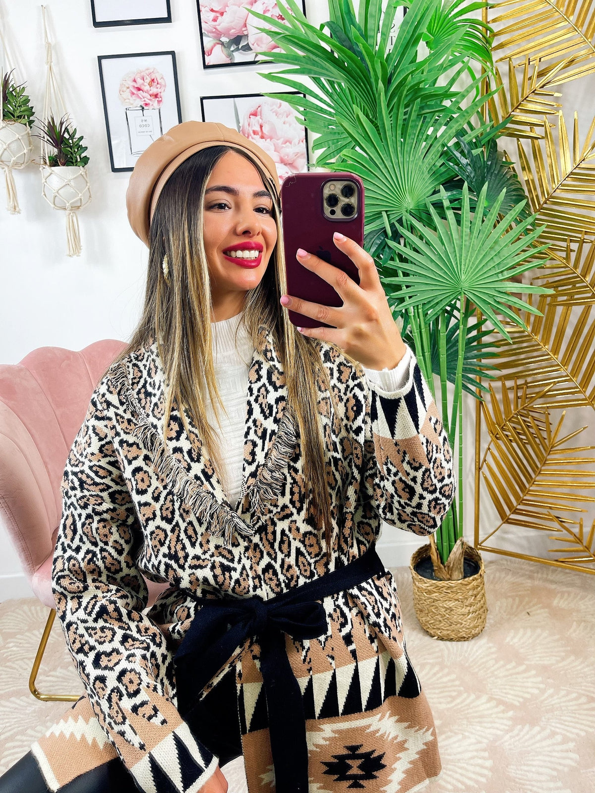 Cardigan maculato con frange e cinta