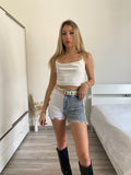 Top in raso bianco con catena argento