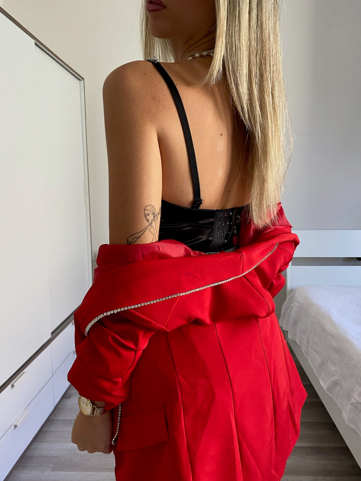 Completo giacca e pantalone strass rosso