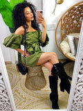 Abito con scollo a barchetta verde militare