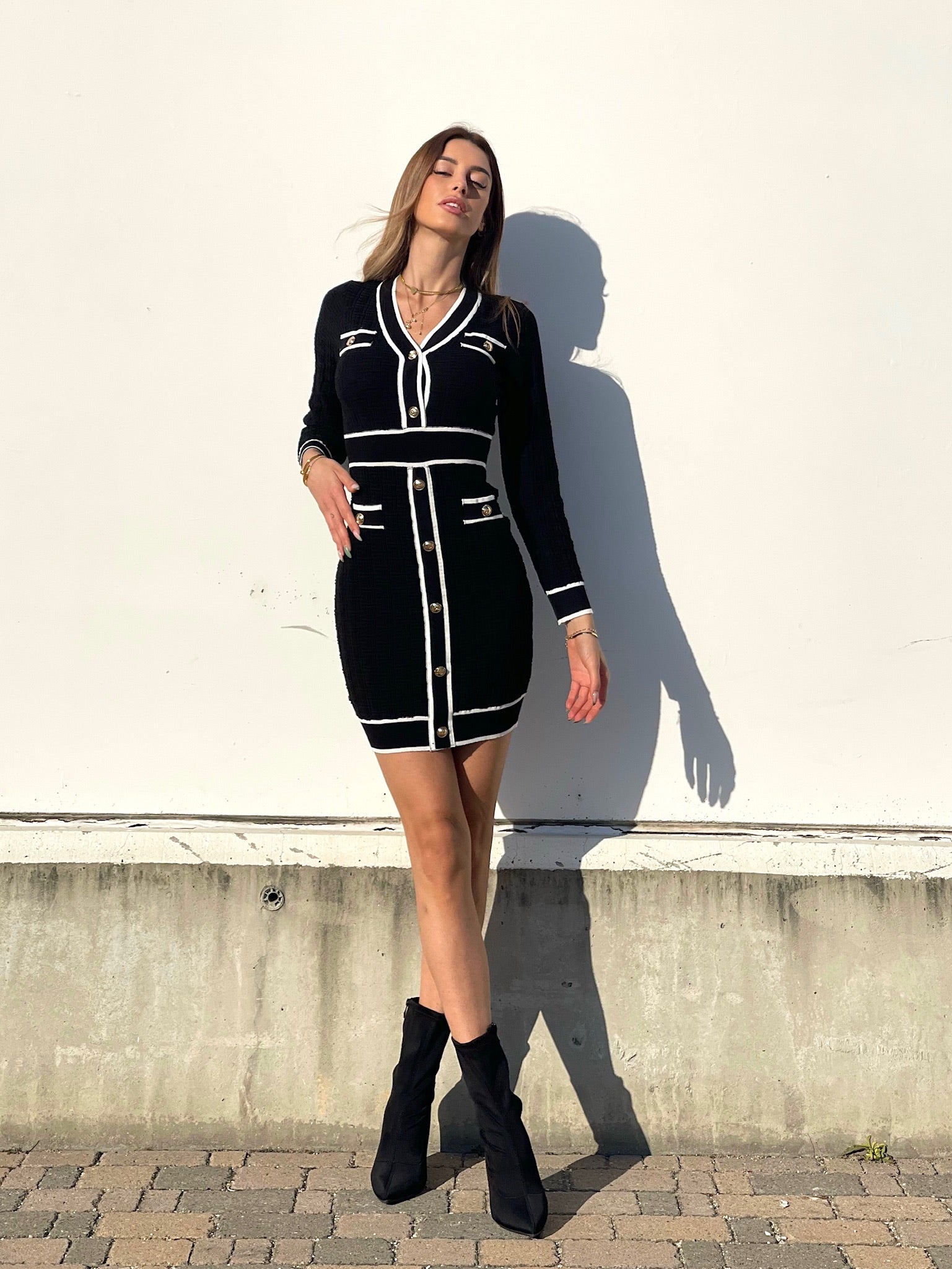 Abito in maglia nero e bianco