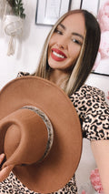 Cappello marrone fascia zebrata