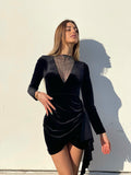 Abito nero con fusciacca e strass