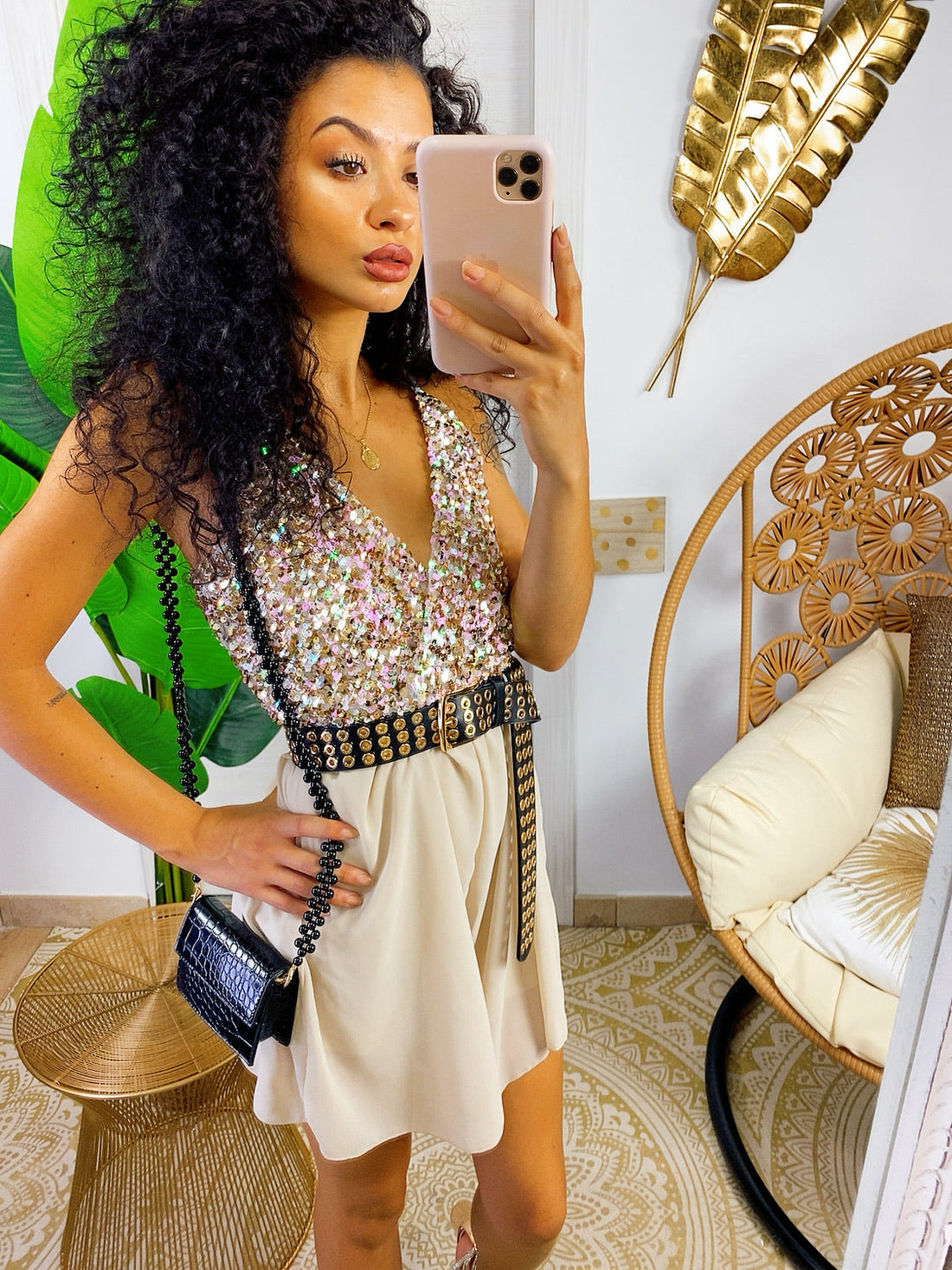 Tutina con paillettes beige